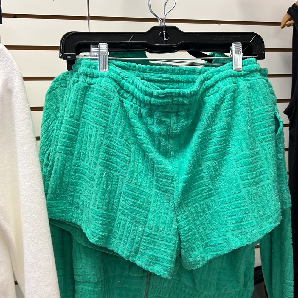 Drawstring shorts - Picture 2 of 4